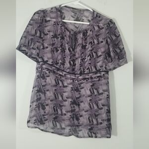 Apt. 9 Sheer Geometric Print Womens Blouse. Keyhole V-Neck Button Up. Size S.